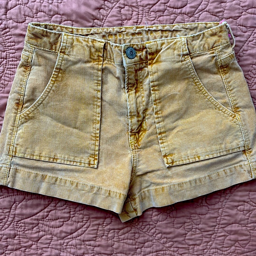 NWOT AMERICAN EAGLE SIZE 2 Soft cordur